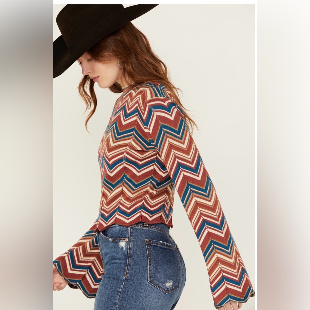 Zigzag Patterned 70s Inspired Retro Vibe Bell Sle… - image 2